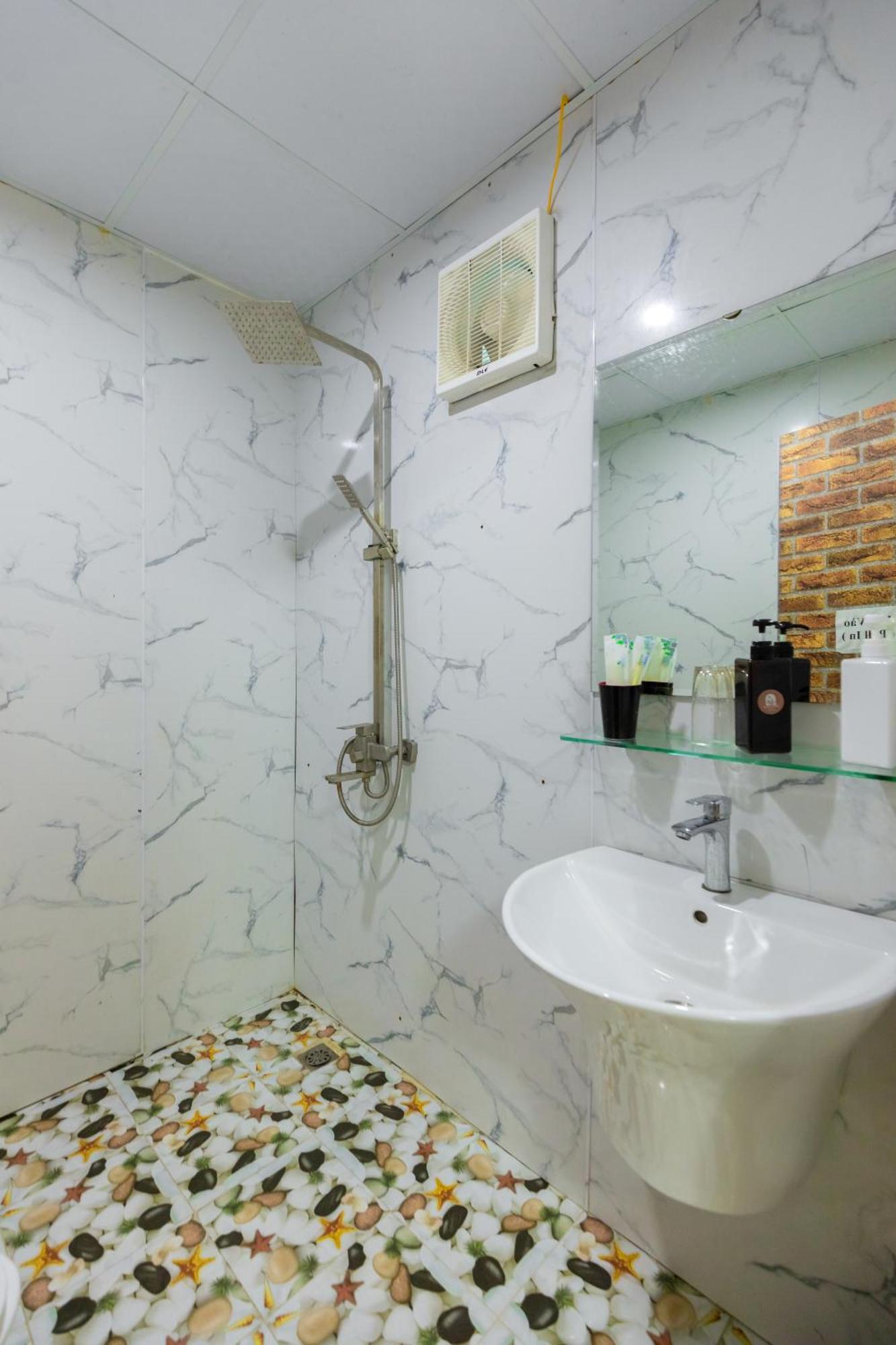 Victor Charlie Hostel Dong Khe Sau Eksteriør bilde